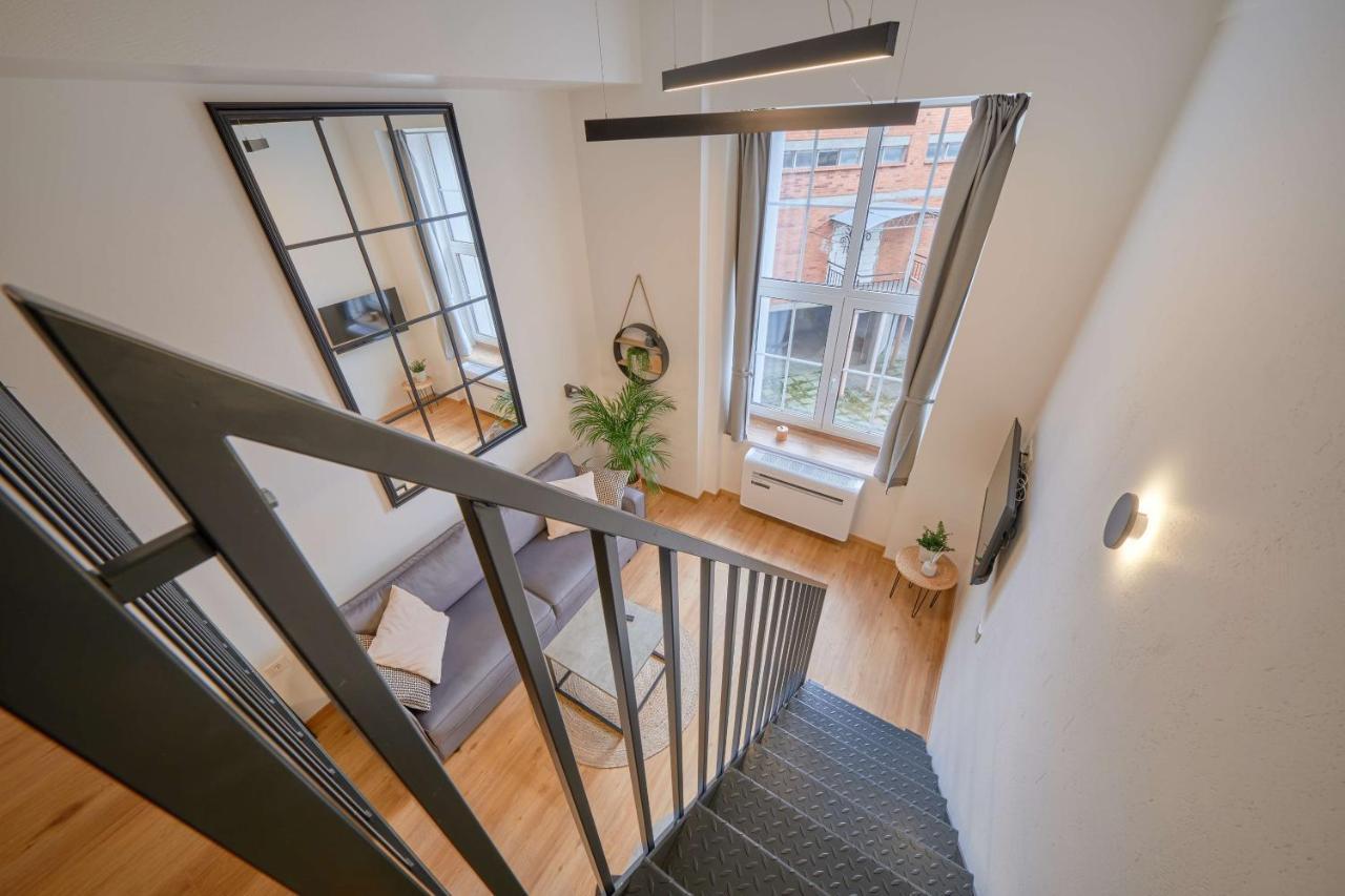 Queen Barbora Central Lofts Kaunas Bagian luar foto