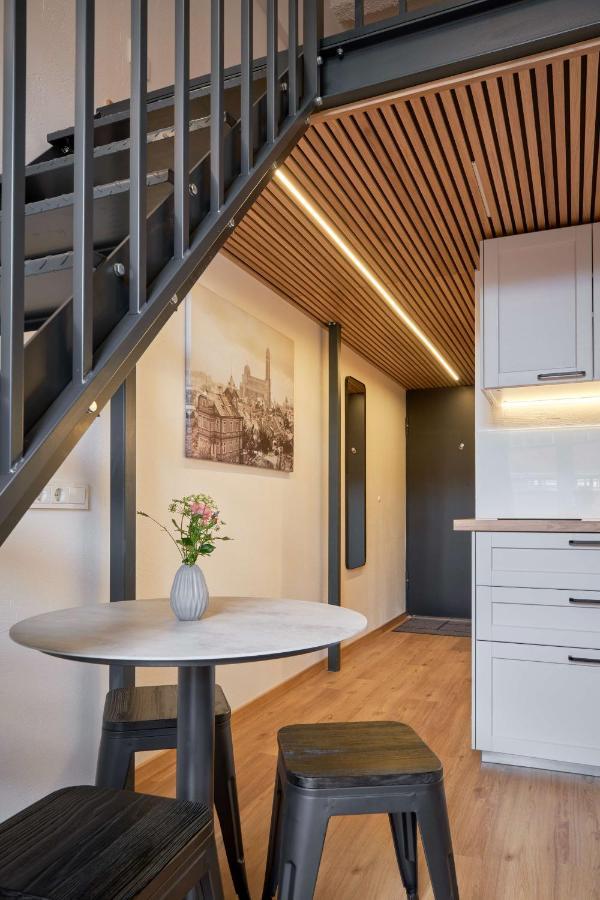 Queen Barbora Central Lofts Kaunas Bagian luar foto