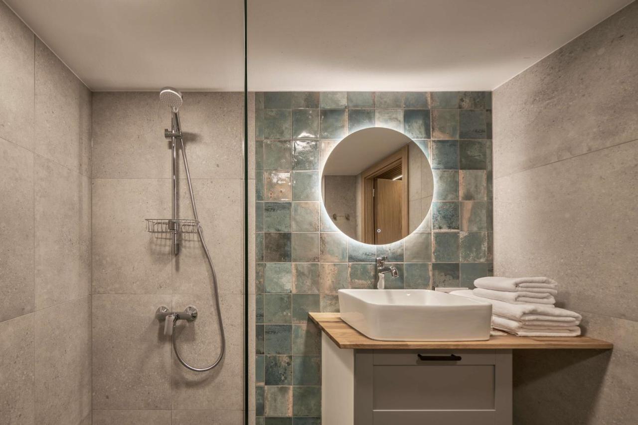 Queen Barbora Central Lofts Kaunas Bagian luar foto