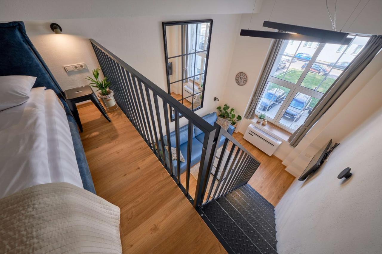 Queen Barbora Central Lofts Kaunas Bagian luar foto